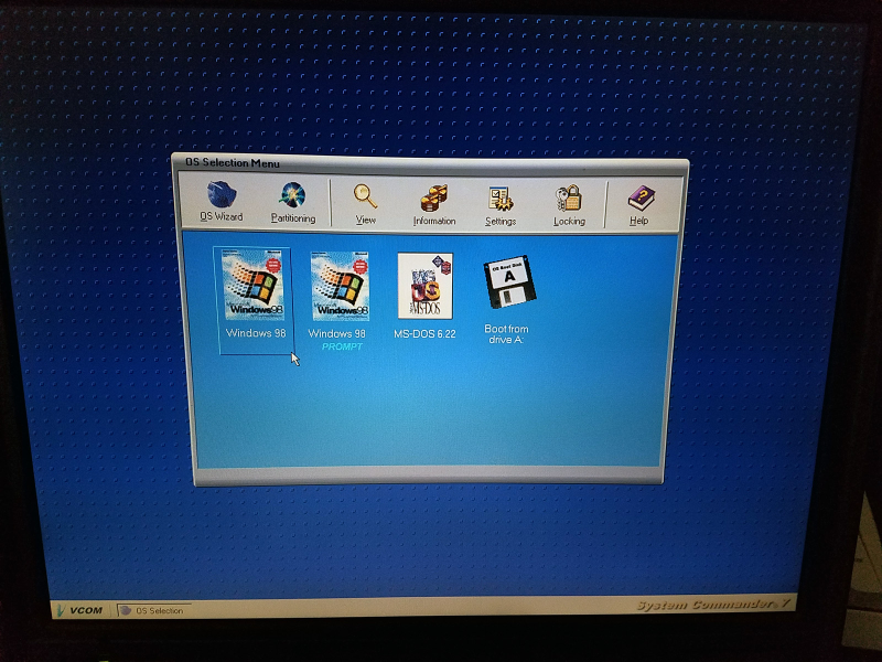 Illustration for article titled This IBM ThinkPad 600E is pretty slick